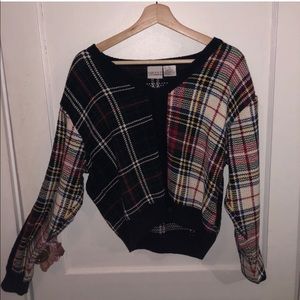 Liz Claiborne cropped sweater